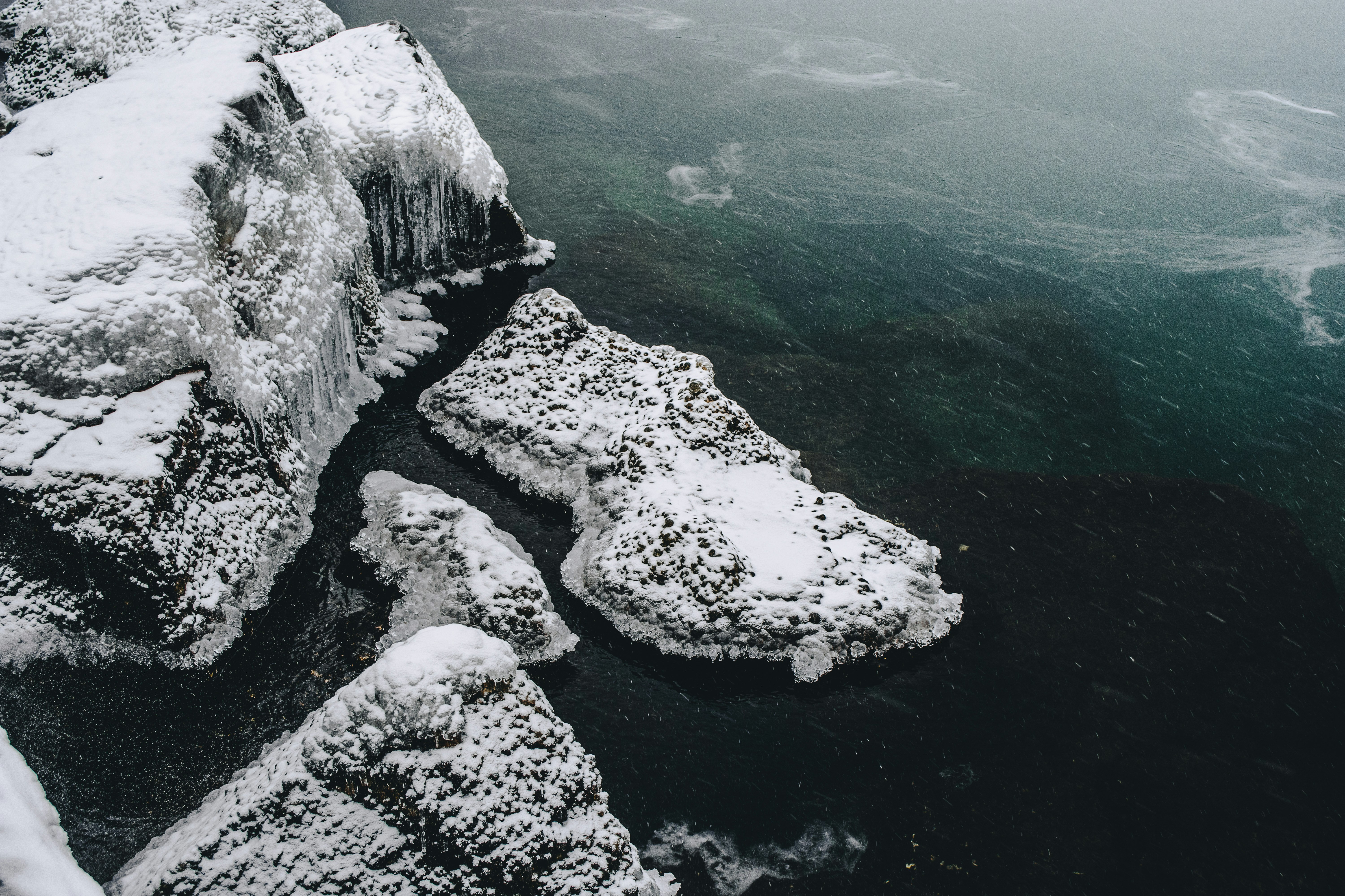 bird's-eye view photography of mountain